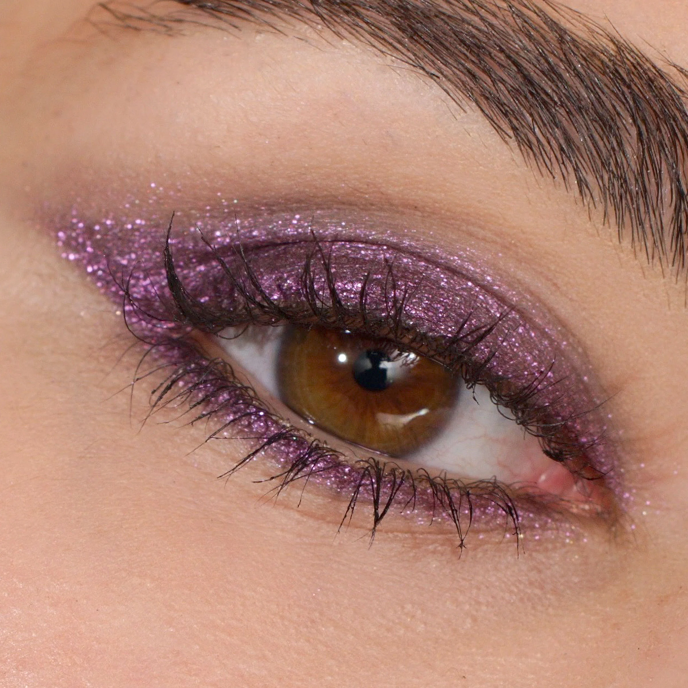 Velvet Love Eyeliner Pencil (Metallic Amethyst) - Image 2
