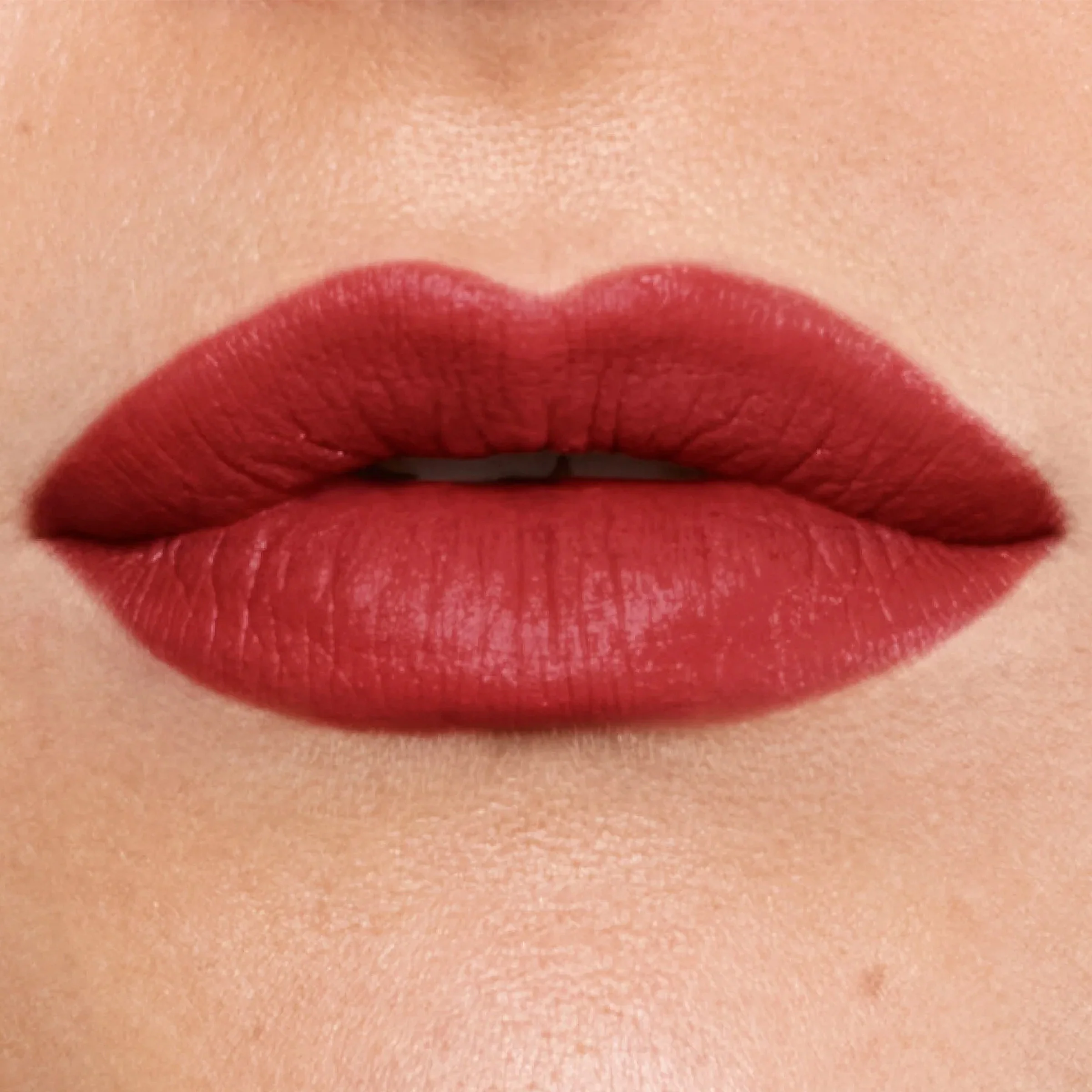 Velvet Love Matte Hyaluronic Long-Lasting Lipstick (Kerstin) - Image 2